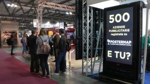 Fida EKS outdoor totem viscom italia2017