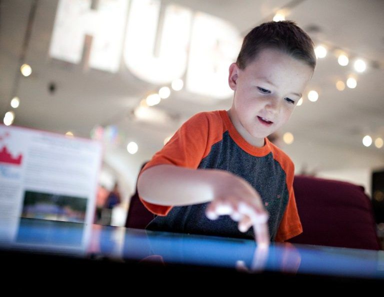 totem indoor fida srl